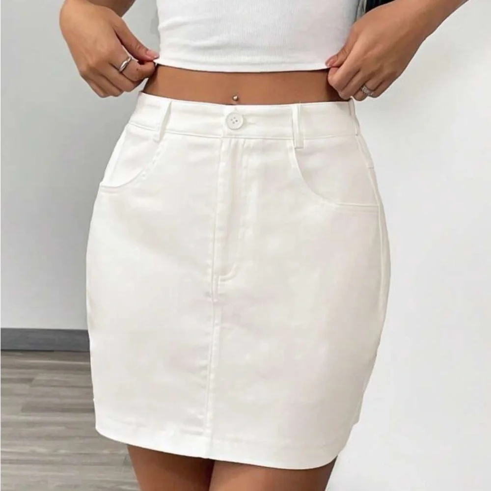 White Denim Mini Skirt NWOT - Size S - Picture 3 of 8